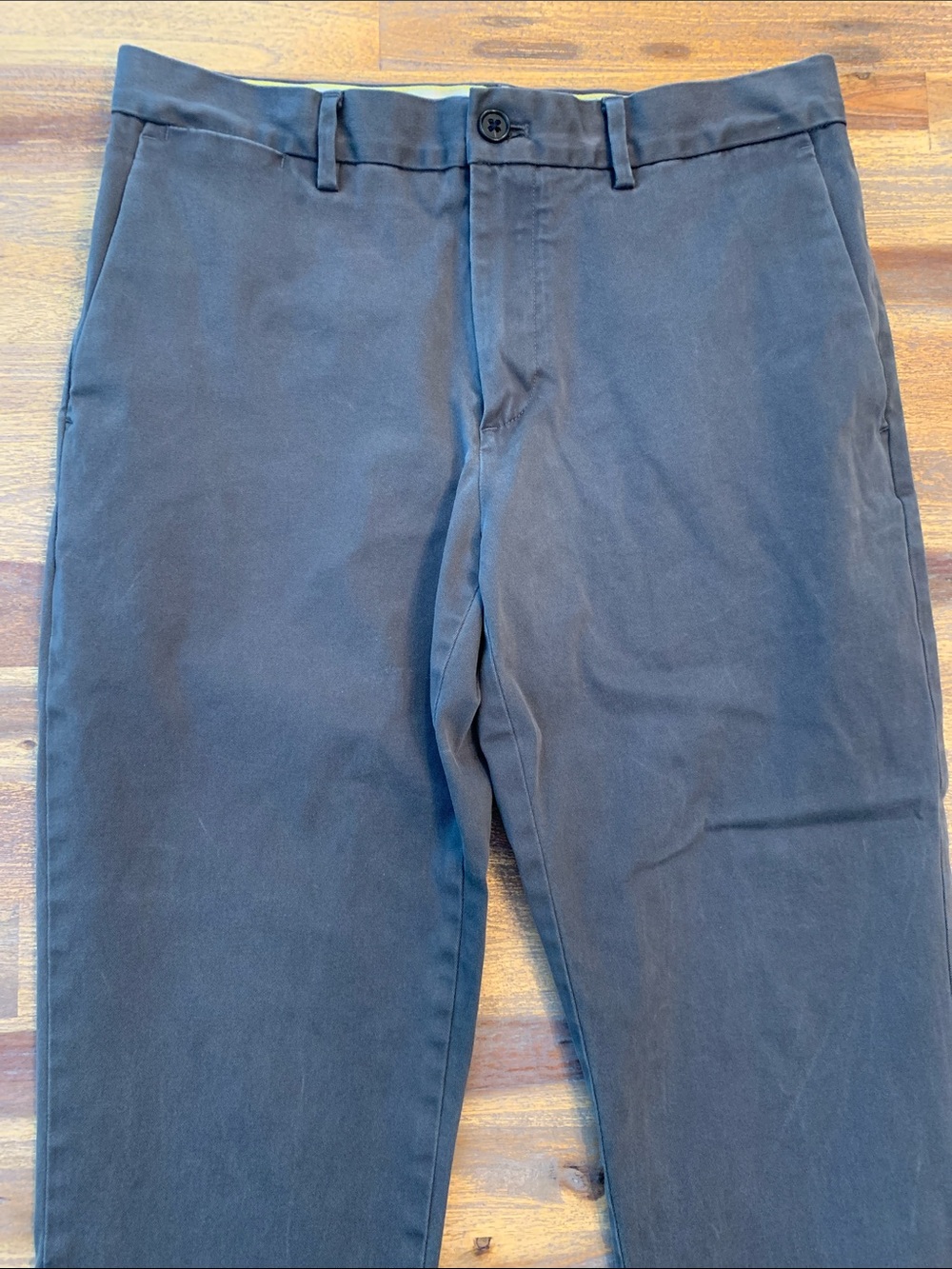 Banana Republic pants. Waist 31. Inseam 32. Tapered.